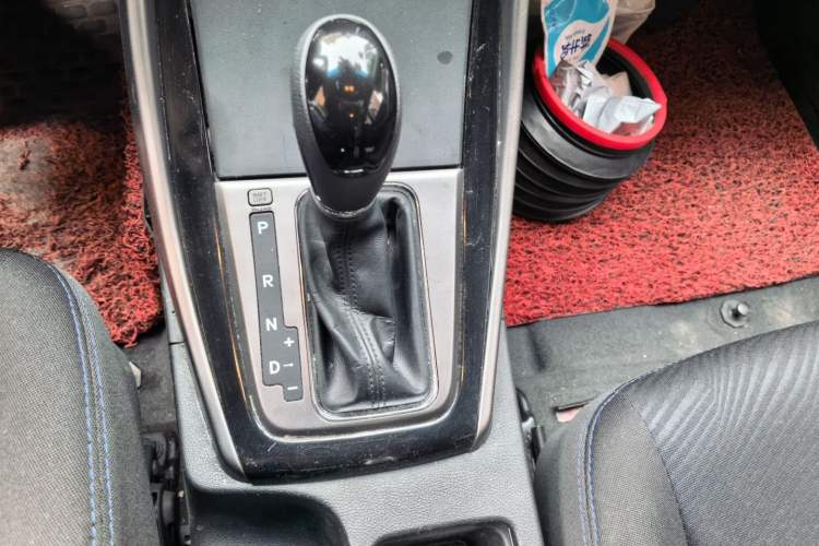 Used Hyundai Elantra (5th Generation / Langdong) 2013 1.6L Automatic Leading Model Gear Lever