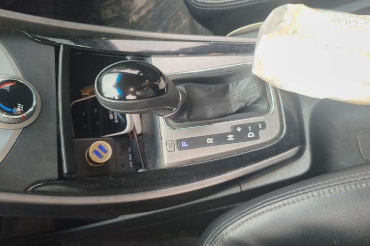 Used Hyundai Elantra (5th Generation / Langdong) 2013 1.6L Automatic Leading Model Gear Lever