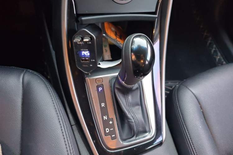 Used Hyundai Elantra (5th Generation / Langdong) 2013 1.6L Automatic Leading Model Gear Lever