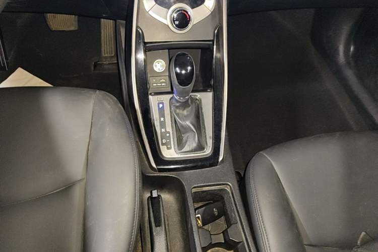 Used Hyundai Elantra (5th Generation / Langdong) 2013 1.6L Automatic Leading Model Gear Lever