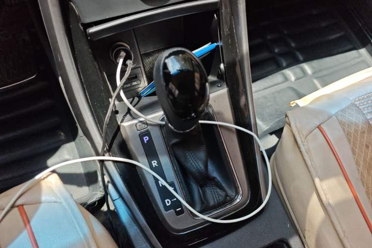 Used Hyundai Elantra (5th Generation / Langdong) 2013 1.6L Automatic Leading Model Gear Lever