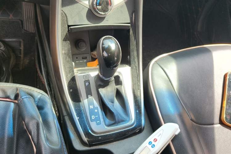 Used Hyundai Elantra (5th Generation / Langdong) 2013 1.6L Automatic Leading Model Gear Lever