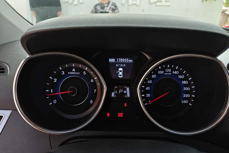 Used Hyundai Elantra (5th Generation / Langdong) 2013 1.6L Automatic Luxury Model Instrument Cluster