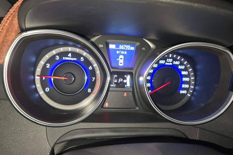 Used Hyundai Elantra (5th Generation / Langdong) 2013 1.6L Automatic Luxury Model Instrument Cluster