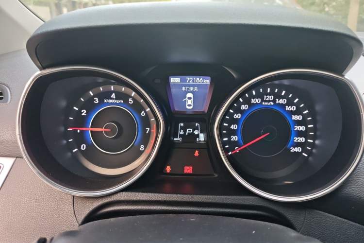 Used Hyundai Elantra (5th Generation / Langdong) 2013 1.6L Automatic Leading Model Instrument Cluster