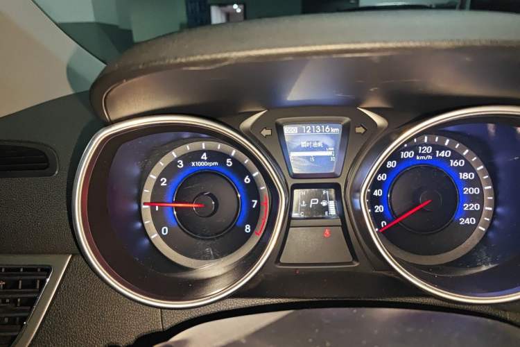 Used Hyundai Elantra (5th Generation / Langdong) 2013 1.6L Automatic Leading Model Instrument Cluster