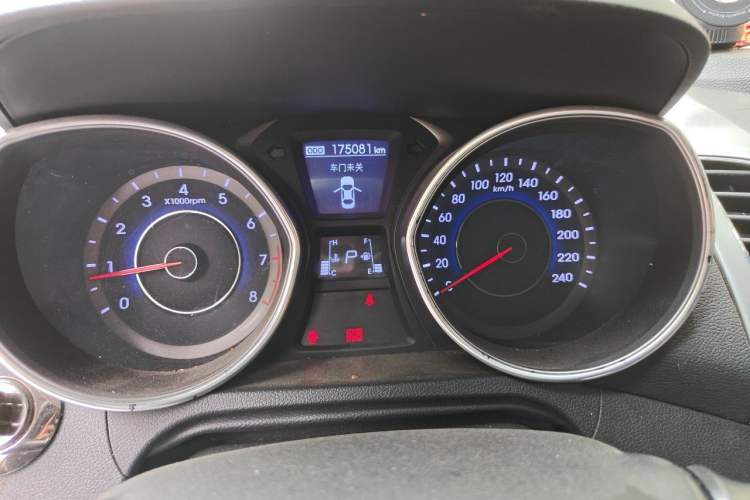 Used Hyundai Elantra (5th Generation / Langdong) 2013 1.6L Automatic Leading Model Instrument Cluster