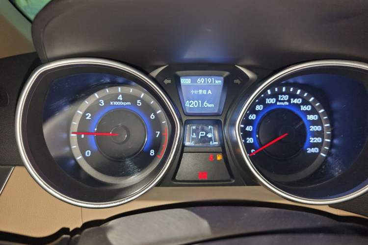 Used Hyundai Elantra (5th Generation / Langdong) 2013 1.6L Automatic Luxury Model Instrument Cluster