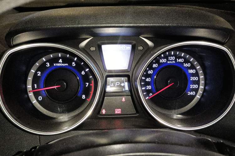 Used Hyundai Elantra (5th Generation / Langdong) 2013 1.6L Automatic Leading Model Instrument Cluster