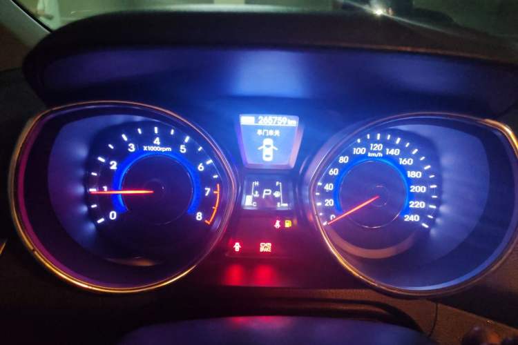 Used Hyundai Elantra (5th Generation / Langdong) 2013 1.6L Automatic Luxury Model Instrument Cluster