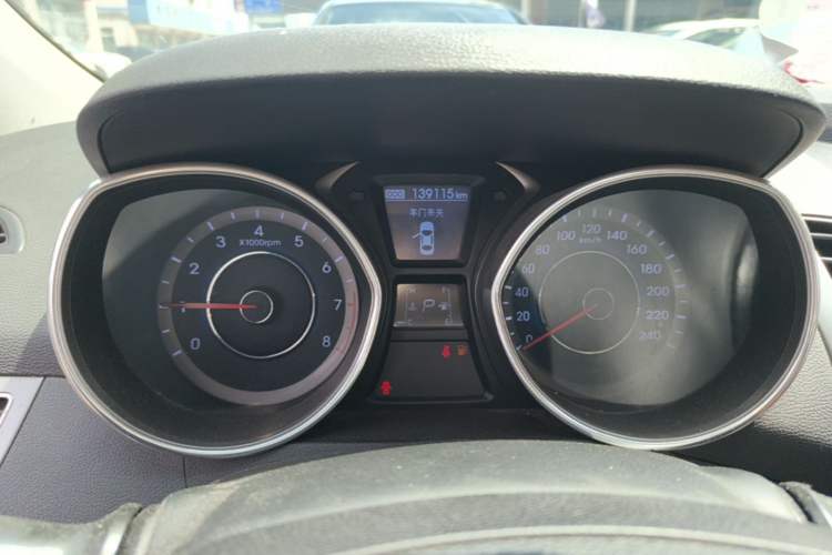 Used Hyundai Elantra (5th Generation / Langdong) 2013 1.6L Automatic Leading Model Instrument Cluster
