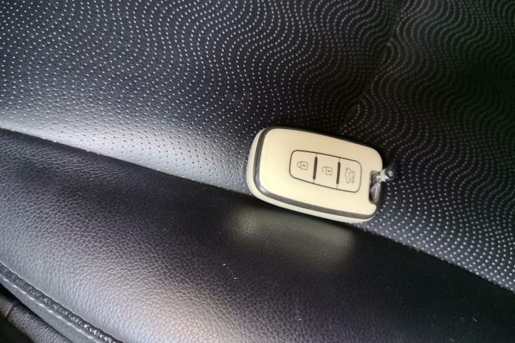 Used Hyundai Elantra (5th Generation / Langdong) 2013 1.6L Automatic Luxury Model Interior 1
