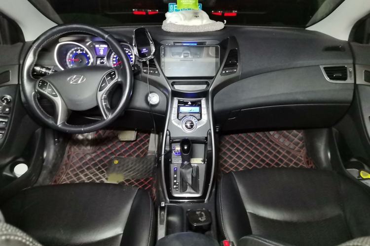 Used Hyundai Elantra (5th Generation / Langdong) 2013 1.6L Automatic Luxury Model Interior 2