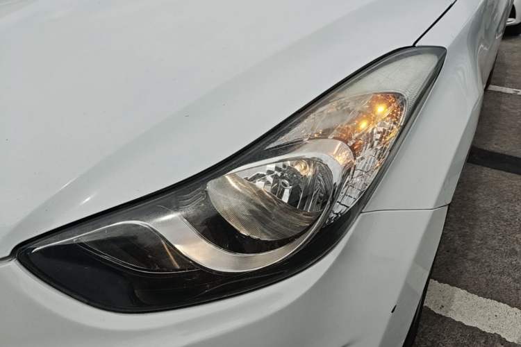 Used Hyundai Elantra (5th Generation / Langdong) 2013 1.6L Automatic Luxury Model Left Front Headlight