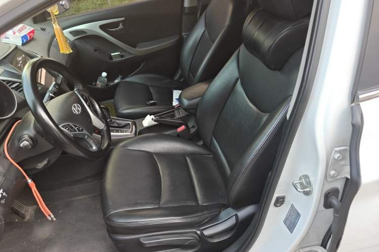 Used Hyundai Elantra (5th Generation / Langdong) 2013 1.6L Automatic Luxury Model Left Front Seat