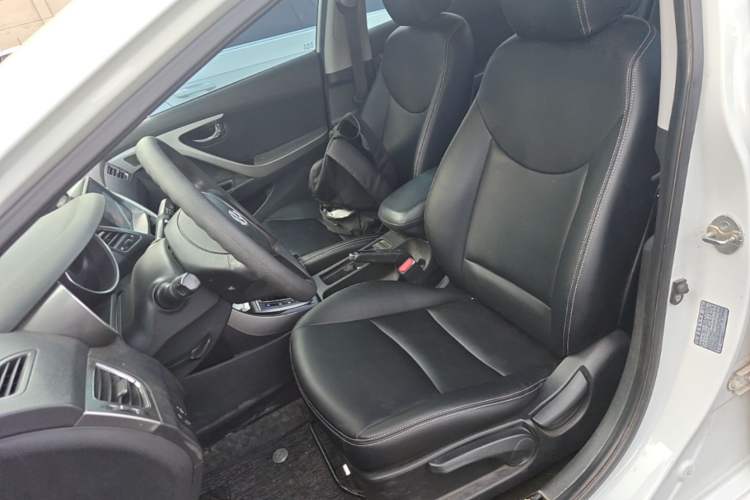 Used Hyundai Elantra (5th Generation / Langdong) 2013 1.6L Automatic Leading Model Left Front Seat