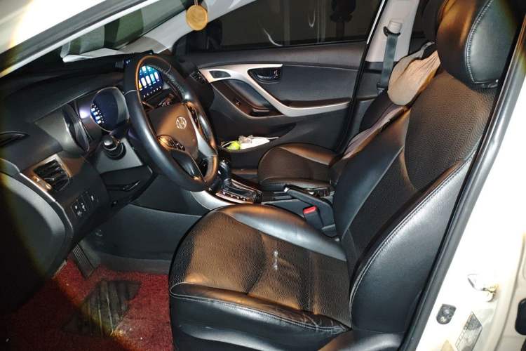 Used Hyundai Elantra (5th Generation / Langdong) 2013 1.6L Automatic Luxury Model Left Front Seat