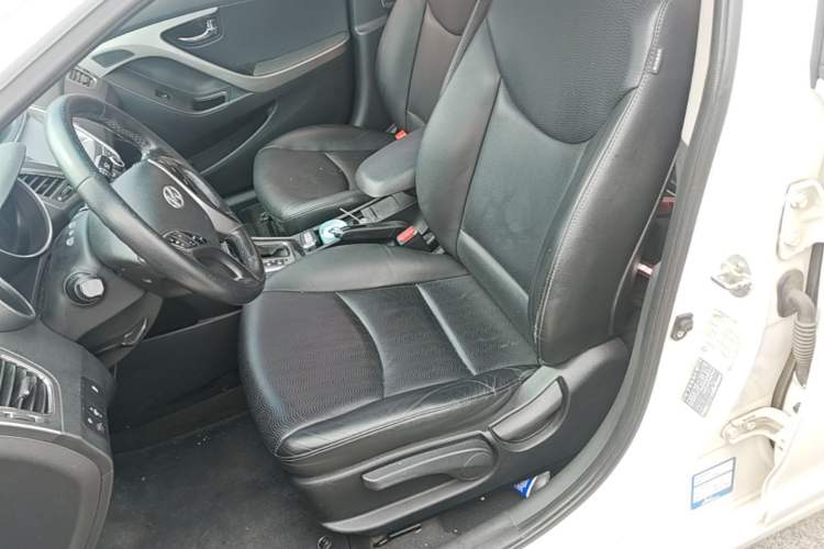 Used Hyundai Elantra (5th Generation / Langdong) 2013 1.6L Automatic Luxury Model Left Front Seat