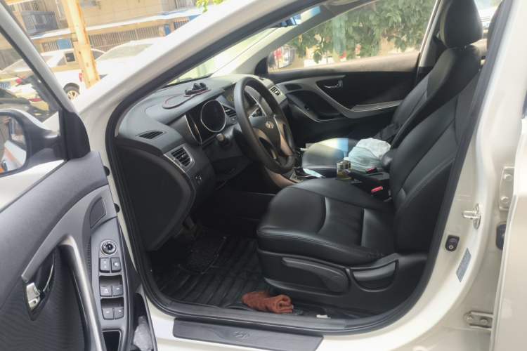 Used Hyundai Elantra (5th Generation / Langdong) 2013 1.6L Automatic Leading Model Left Front Seat
