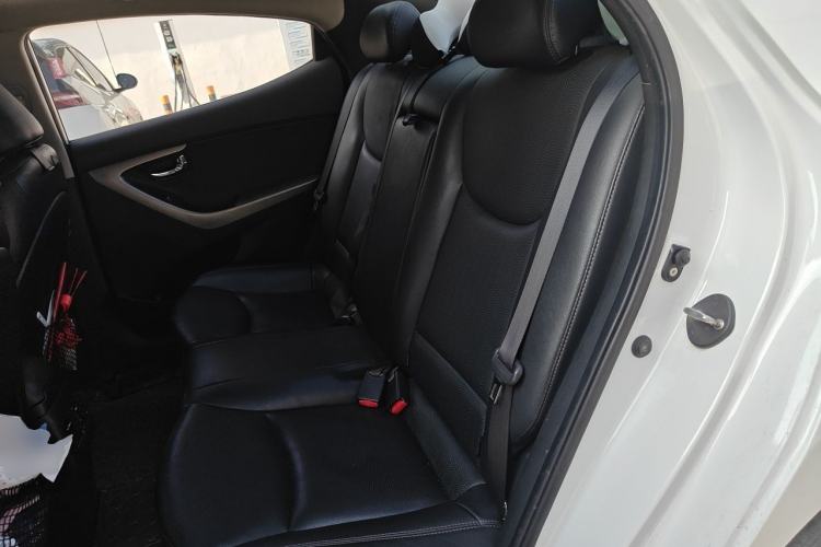 Used Hyundai Elantra (5th Generation / Langdong) 2013 1.6L Automatic Luxury Model Left Rear Seat