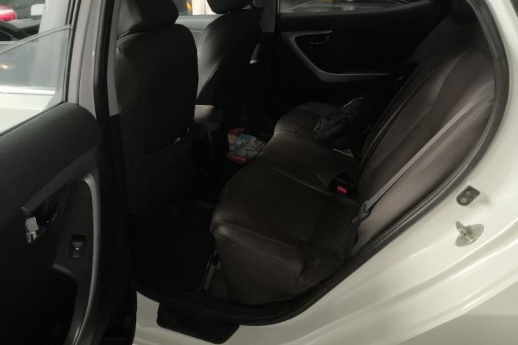 Used Hyundai Elantra (5th Generation / Langdong) 2013 1.6L Automatic Leading Model Left Rear Seat
