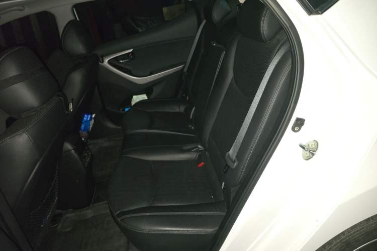 Used Hyundai Elantra (5th Generation / Langdong) 2013 1.6L Automatic Luxury Model Left Rear Seat