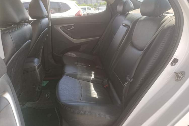 Used Hyundai Elantra (5th Generation / Langdong) 2013 1.6L Automatic Leading Model Left Rear Seat