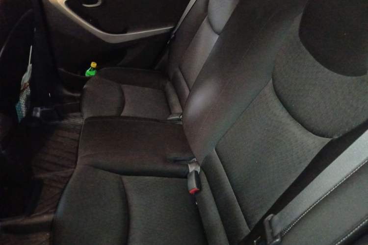 Used Hyundai Elantra (5th Generation / Langdong) 2013 1.6L Automatic Leading Model Left Rear Seat
