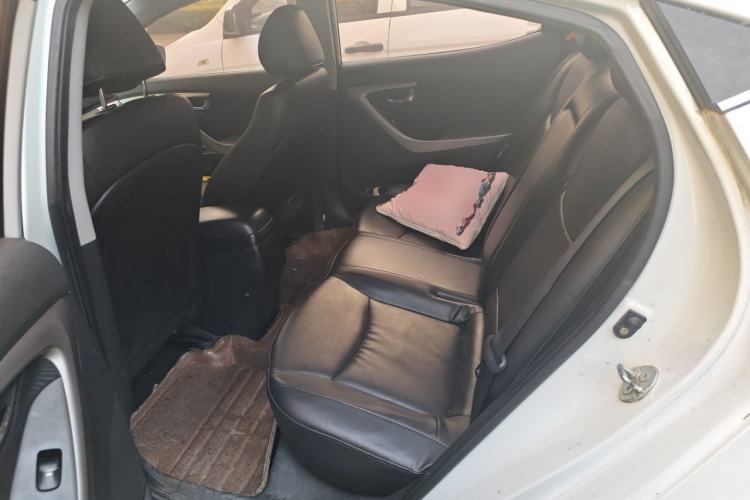 Used Hyundai Elantra (5th Generation / Langdong) 2013 1.6L Automatic Leading Model Left Rear Seat