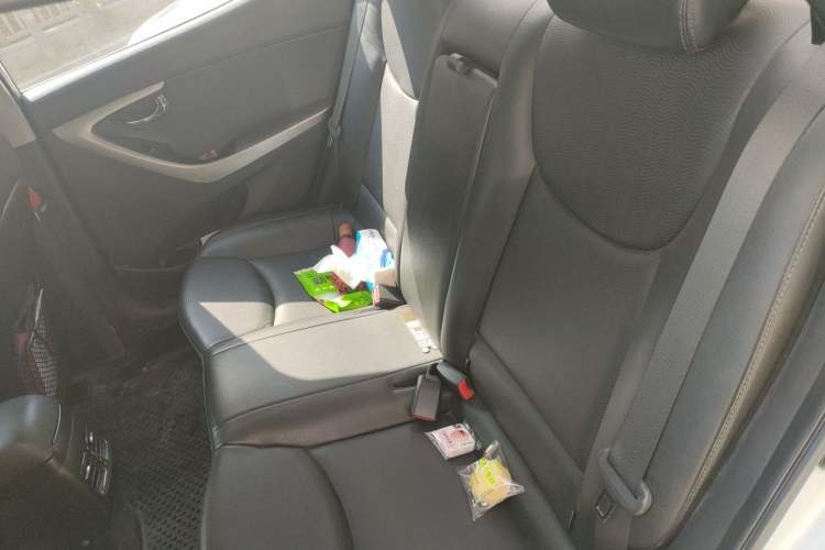 Used Hyundai Elantra (5th Generation / Langdong) 2013 1.6L Automatic Luxury Model Left Rear Seat