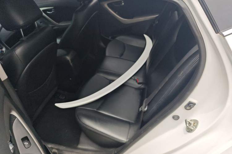 Used Hyundai Elantra (5th Generation / Langdong) 2013 1.6L Automatic Leading Model Left Rear Seat