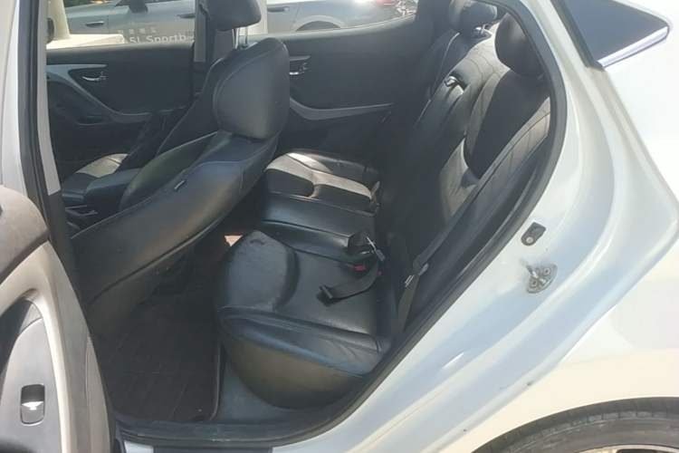 Used Hyundai Elantra (5th Generation / Langdong) 2013 1.6L Automatic Luxury Model Left Rear Seat