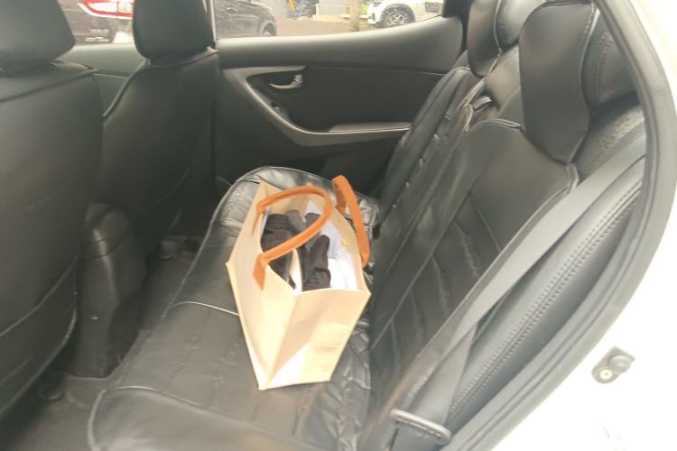 Used Hyundai Elantra (5th Generation / Langdong) 2013 1.6L Automatic Leading Model Left Rear Seat
