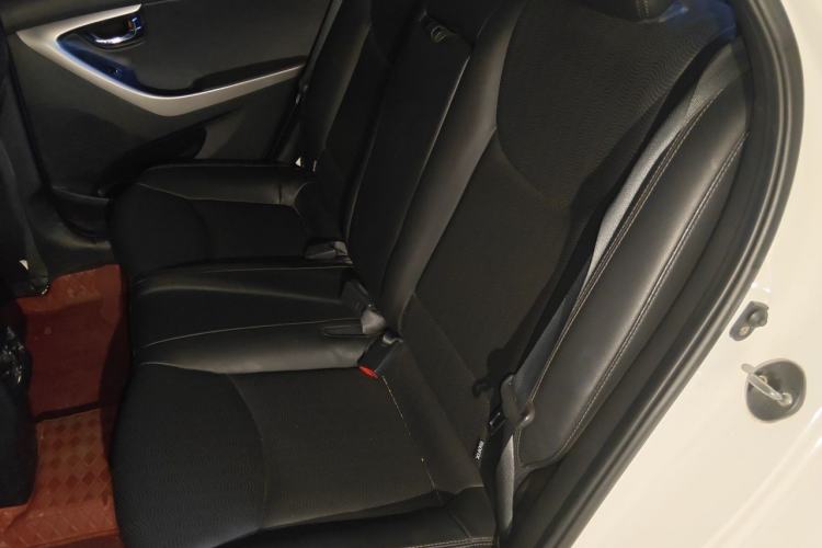 Used Hyundai Elantra (5th Generation / Langdong) 2013 1.6L Automatic Luxury Model Left Rear Seat