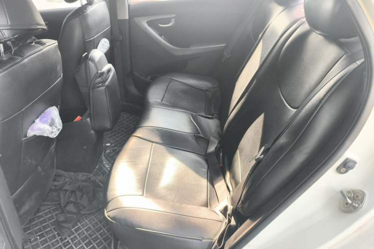 Used Hyundai Elantra (5th Generation / Langdong) 2013 1.6L Automatic Leading Model Left Rear Seat