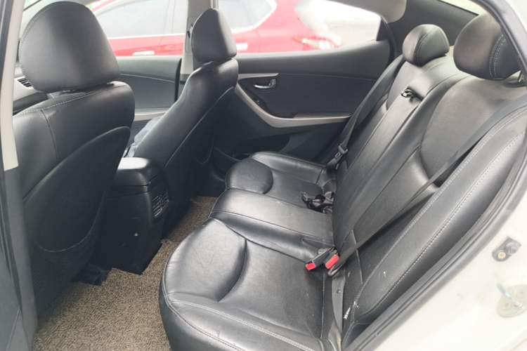 Used Hyundai Elantra (5th Generation / Langdong) 2013 1.6L Automatic Luxury Model Left Rear Seat