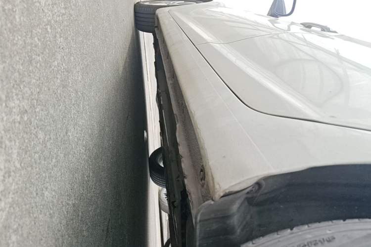Used Hyundai Elantra (5th Generation / Langdong) 2013 1.6L Automatic Luxury Model Left Side Sill