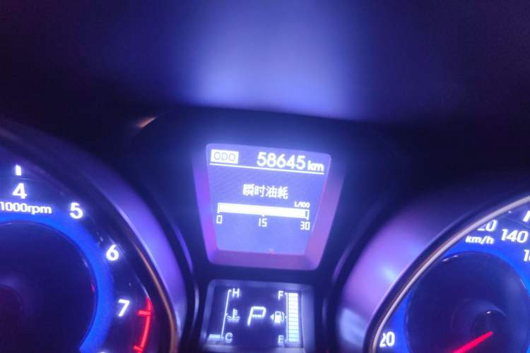 Used Hyundai Elantra (5th Generation / Langdong) 2013 1.6L Automatic Luxury Model Odometer Close Up