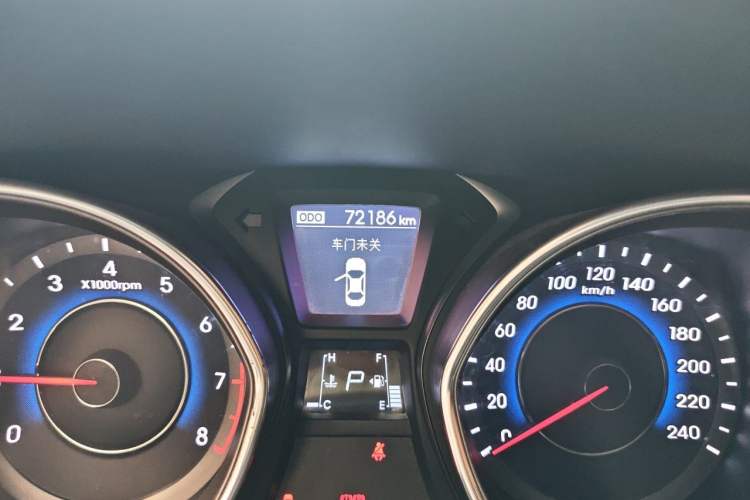 Used Hyundai Elantra (5th Generation / Langdong) 2013 1.6L Automatic Leading Model Odometer Close Up