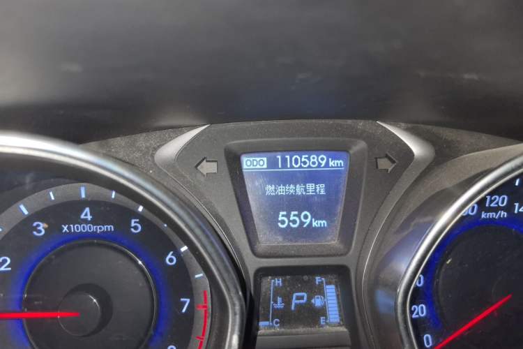 Used Hyundai Elantra (5th Generation / Langdong) 2013 1.6L Automatic Luxury Model Odometer Close Up