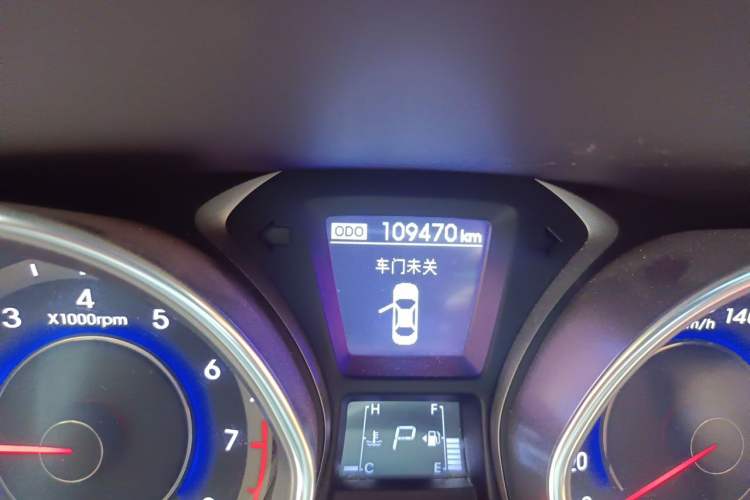 Used Hyundai Elantra (5th Generation / Langdong) 2013 1.6L Automatic Luxury Model Odometer Close Up