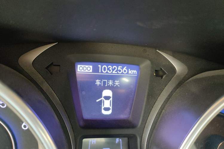 Used Hyundai Elantra (5th Generation / Langdong) 2013 1.6L Automatic Luxury Model Odometer Close Up