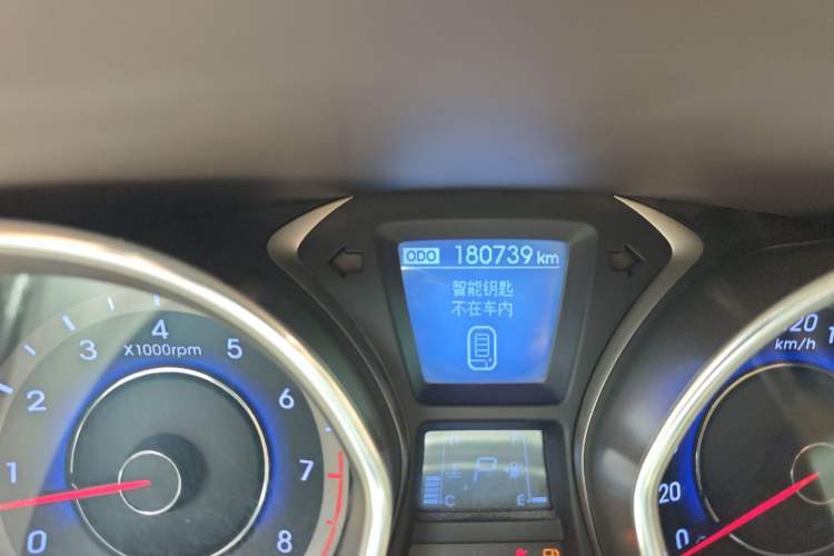 Used Hyundai Elantra (5th Generation / Langdong) 2013 1.6L Automatic Leading Model Odometer Close Up