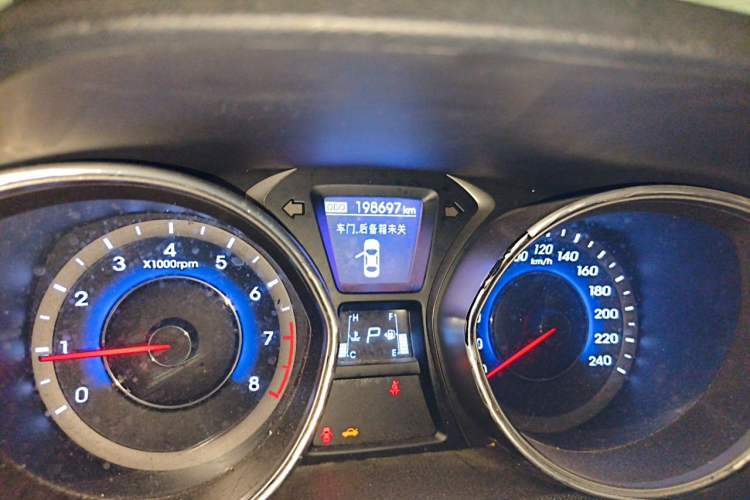 Used Hyundai Elantra (5th Generation / Langdong) 2013 1.6L Automatic Leading Model Odometer Close Up