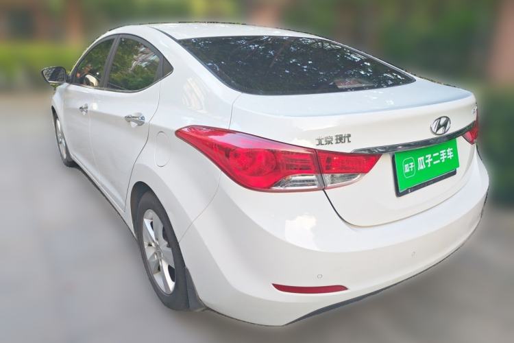Used Hyundai Elantra (5th Generation / Langdong) 2013 1.6L Automatic Leading Model Rear Left 45 Deg
