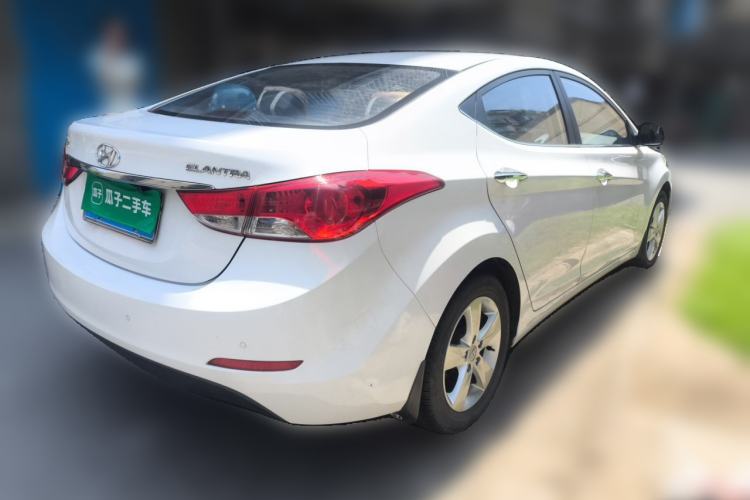 Used Hyundai Elantra (5th Generation / Langdong) 2013 1.6L Automatic Leading Model Rear Right 45 Deg