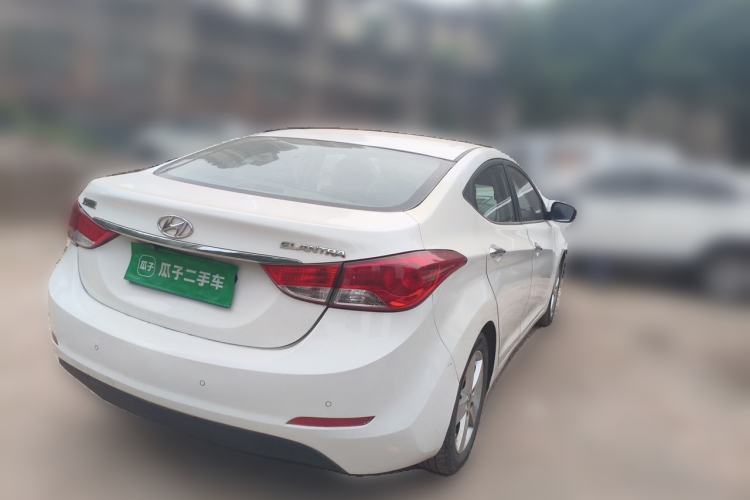 Used Hyundai Elantra (5th Generation / Langdong) 2013 1.6L Automatic Leading Model Rear Right 45 Deg