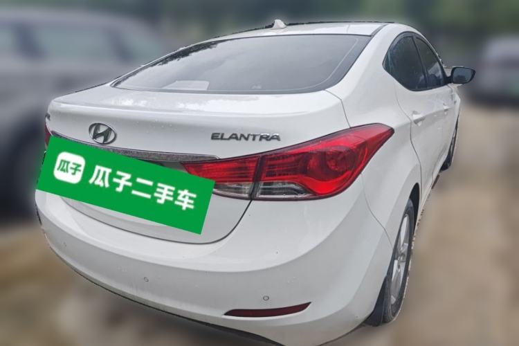 Used Hyundai Elantra (5th Generation / Langdong) 2013 1.6L Automatic Leading Model Rear Right 45 Deg