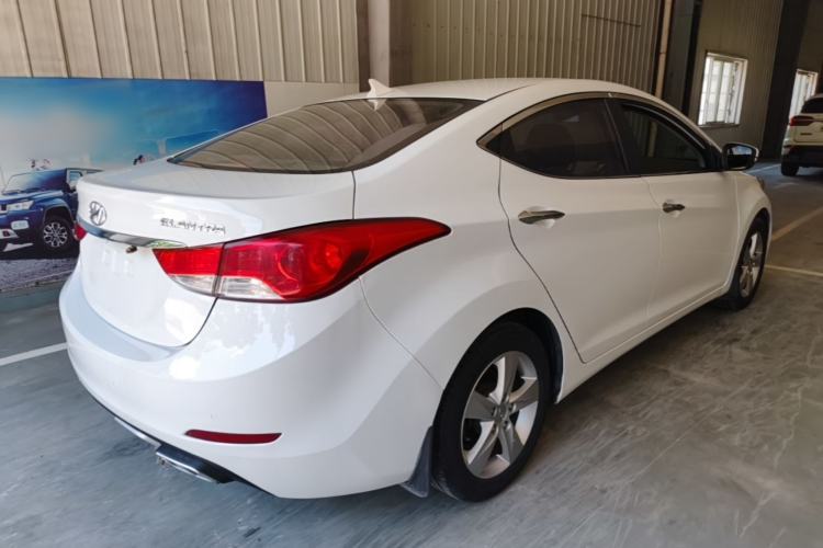 Used Hyundai Elantra (5th Generation / Langdong) 2013 1.6L Automatic Leading Model Rear Right 45 Deg