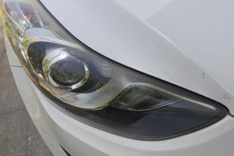 Used Hyundai Elantra (5th Generation / Langdong) 2013 1.6L Automatic Luxury Model Right Front Headlight